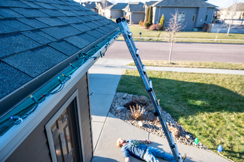 Expert Fort Lewis gutter services in WA near 98433