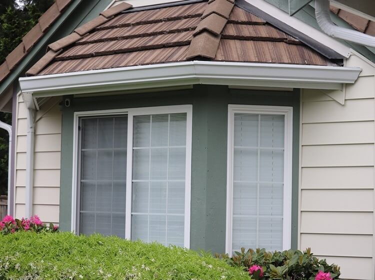 Reliable Puget Sound gutter guard install in WA near 98107
