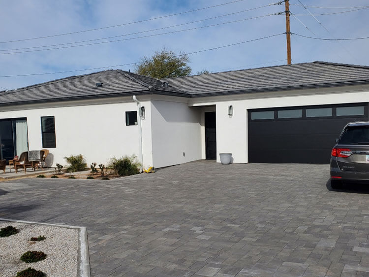 Upgrade your Lake Havasu seamless gutters today in AZ near 86403