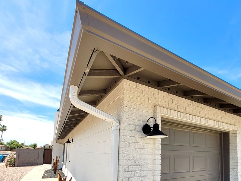 Queen Creek seamless gutter installation by our professionals in AZ near 85142